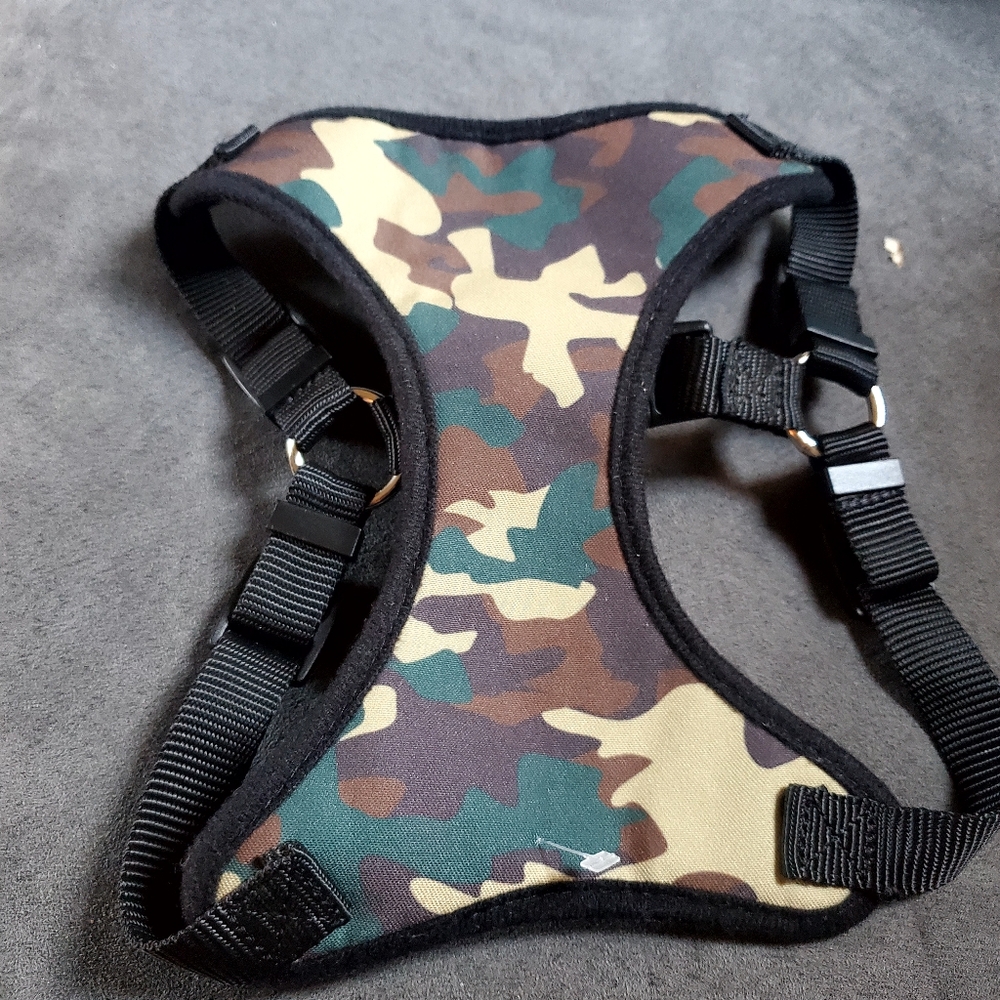 Play On Brand Camouflage Dog Harness size Small